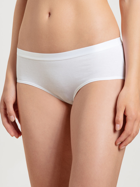 https://www.calida.com/cdn-cgi/image/width=488%2Cquality=95%2Cdpr=1%2Cformat=auto/out/pictures/master/product/2/Calida-Benefit-Women-Panty-low-cut-2er-Pack-weiss-24901-001.jpg